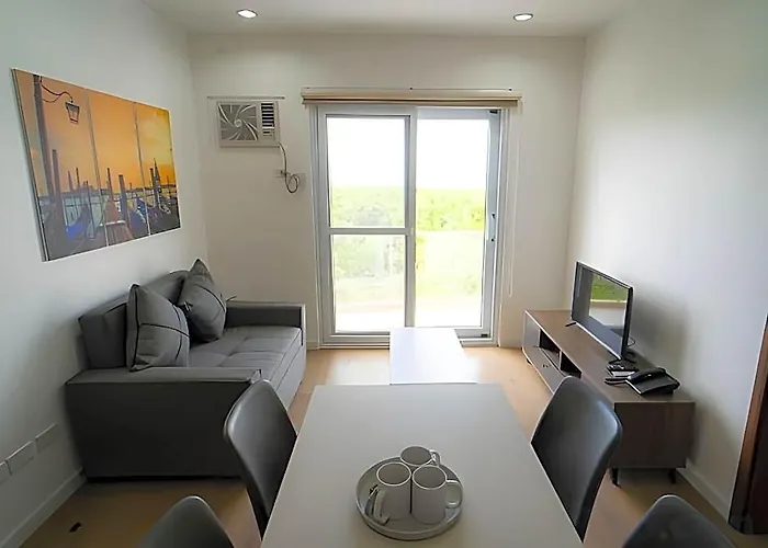 Mangrove Residences Mactan Hotel 3*